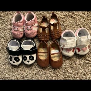 Baby Girl shoes - 5 pair; 2 are Osh Kosh and 3 are HsdsBebe; all size two (2)